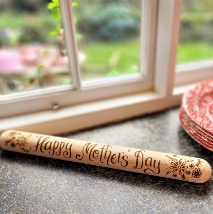 personalised wooden rolling pin happy mothers day with flowers design
